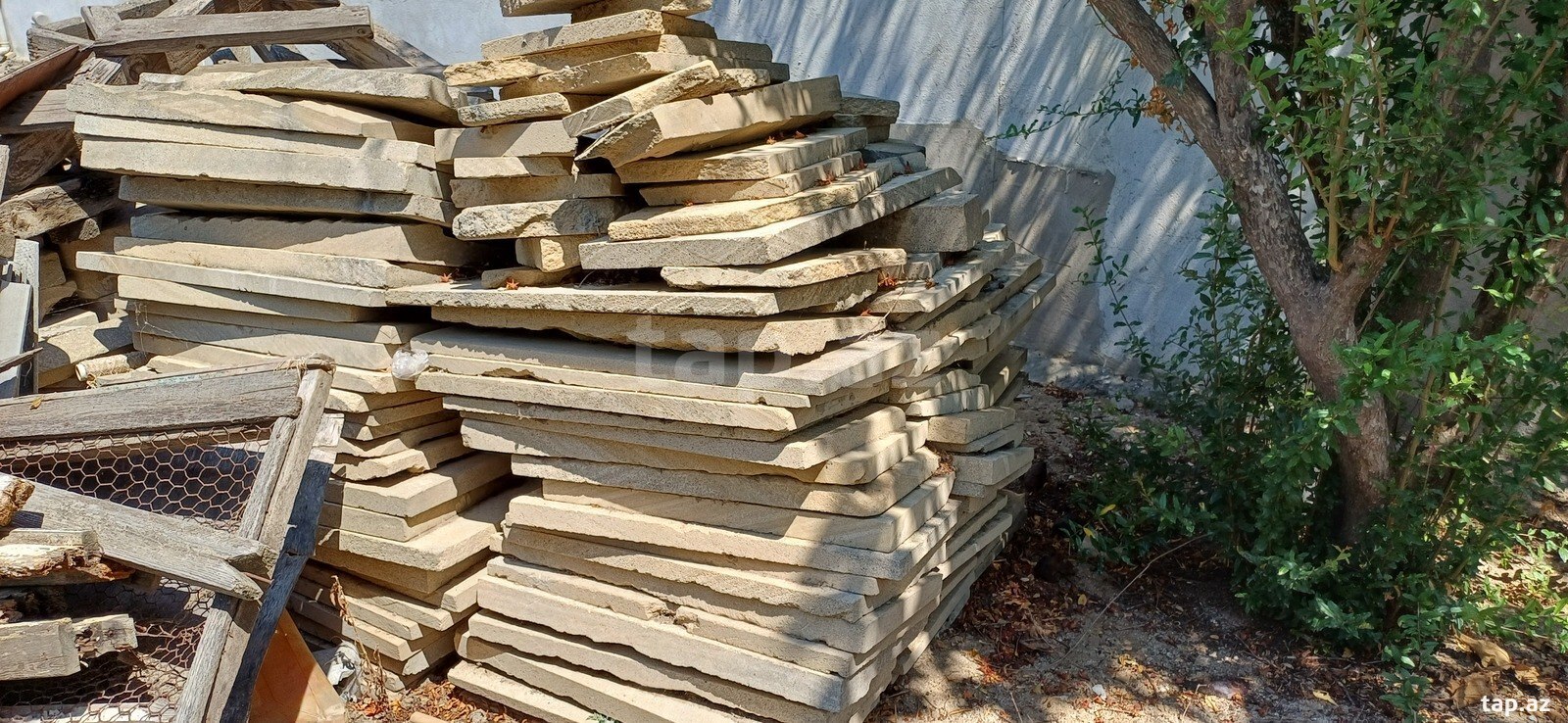 Ağlay daşlar (2)