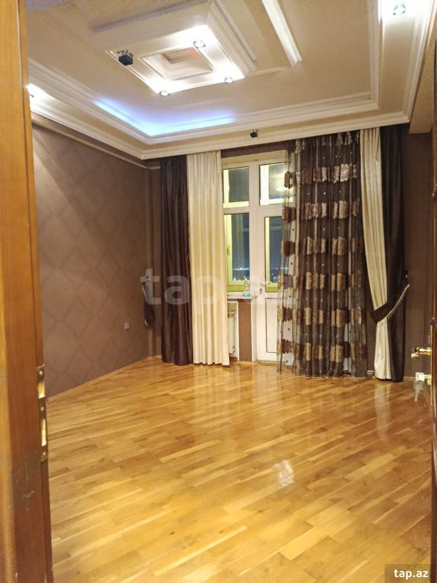 4-otaqlı yeni tikili, Sumqayıt ş., 163 m²