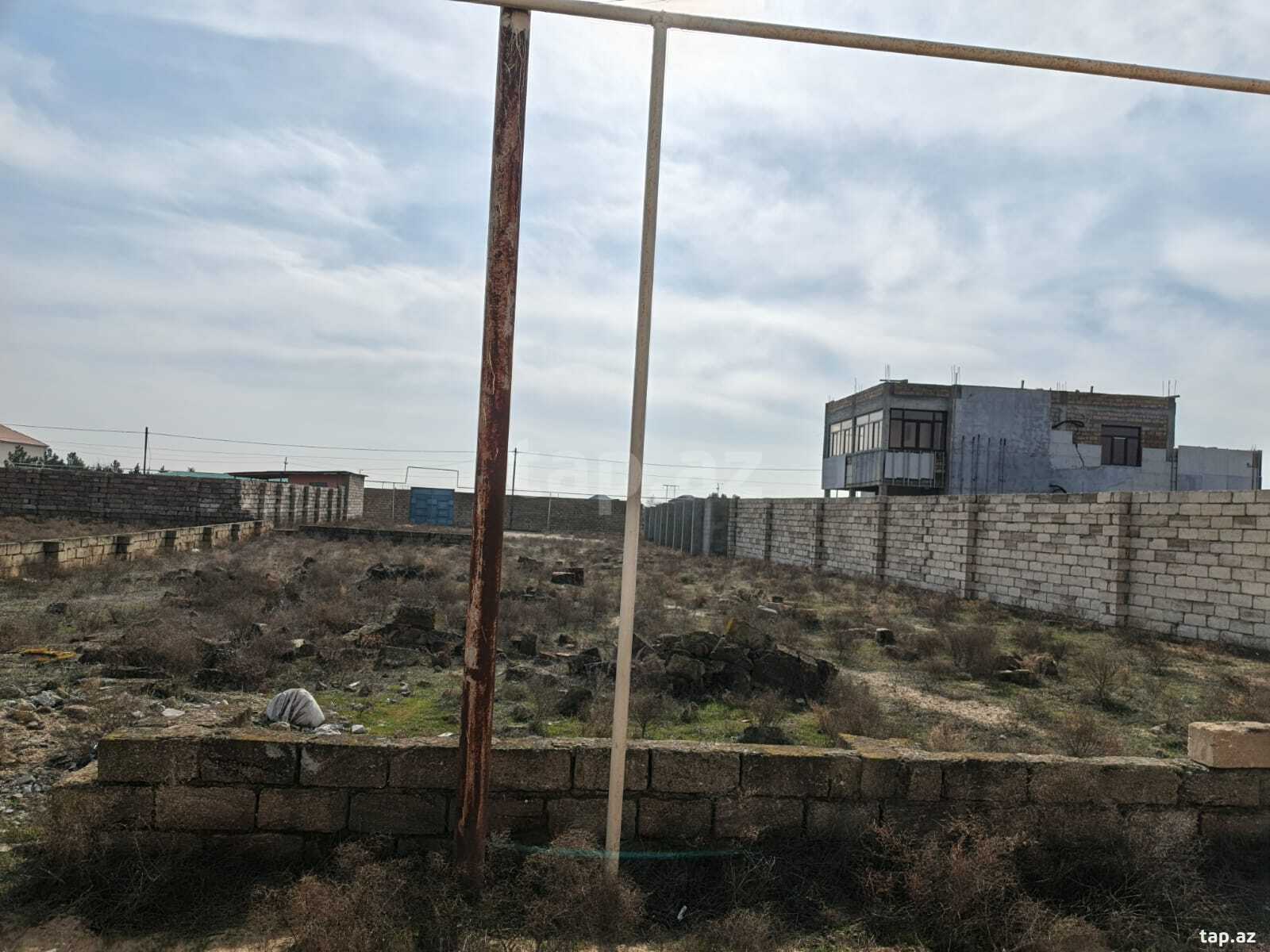 6 sot torpaq sahəsi, Zirə qəs. (2)