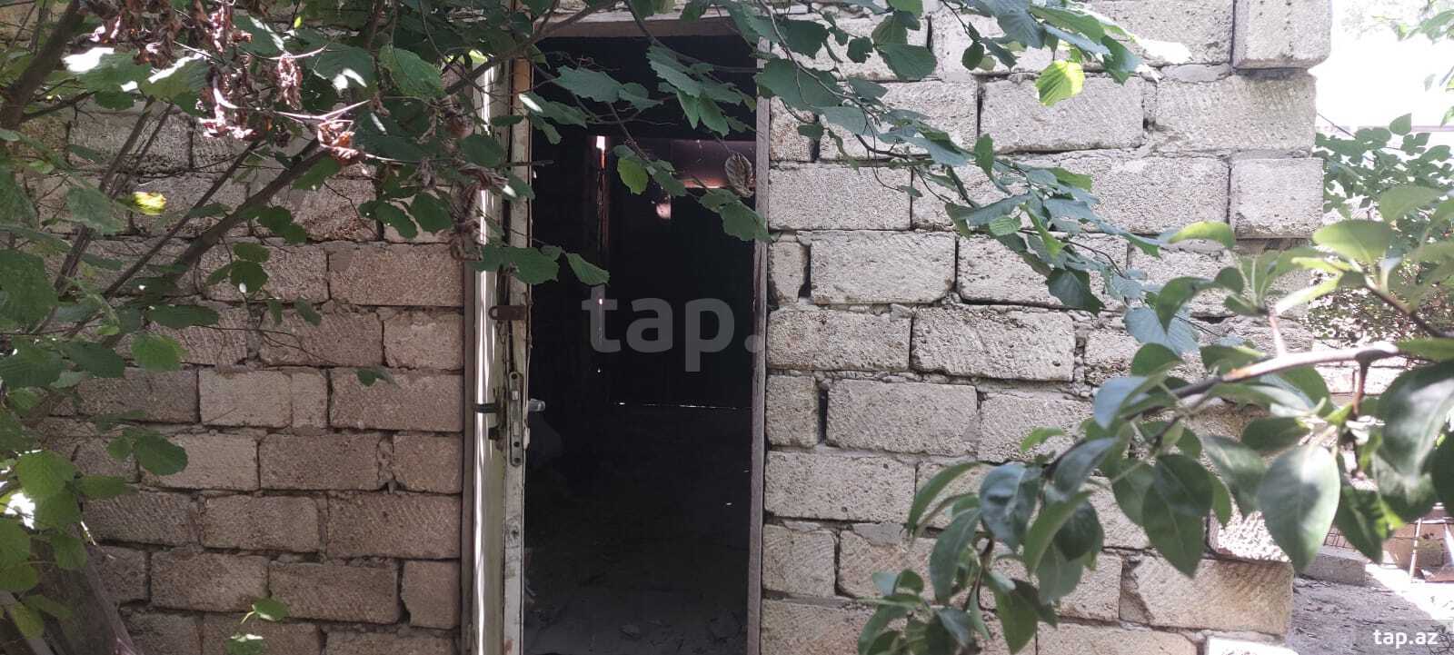 Həyət evi, Leyla Məmmədbəyova küç. (11)