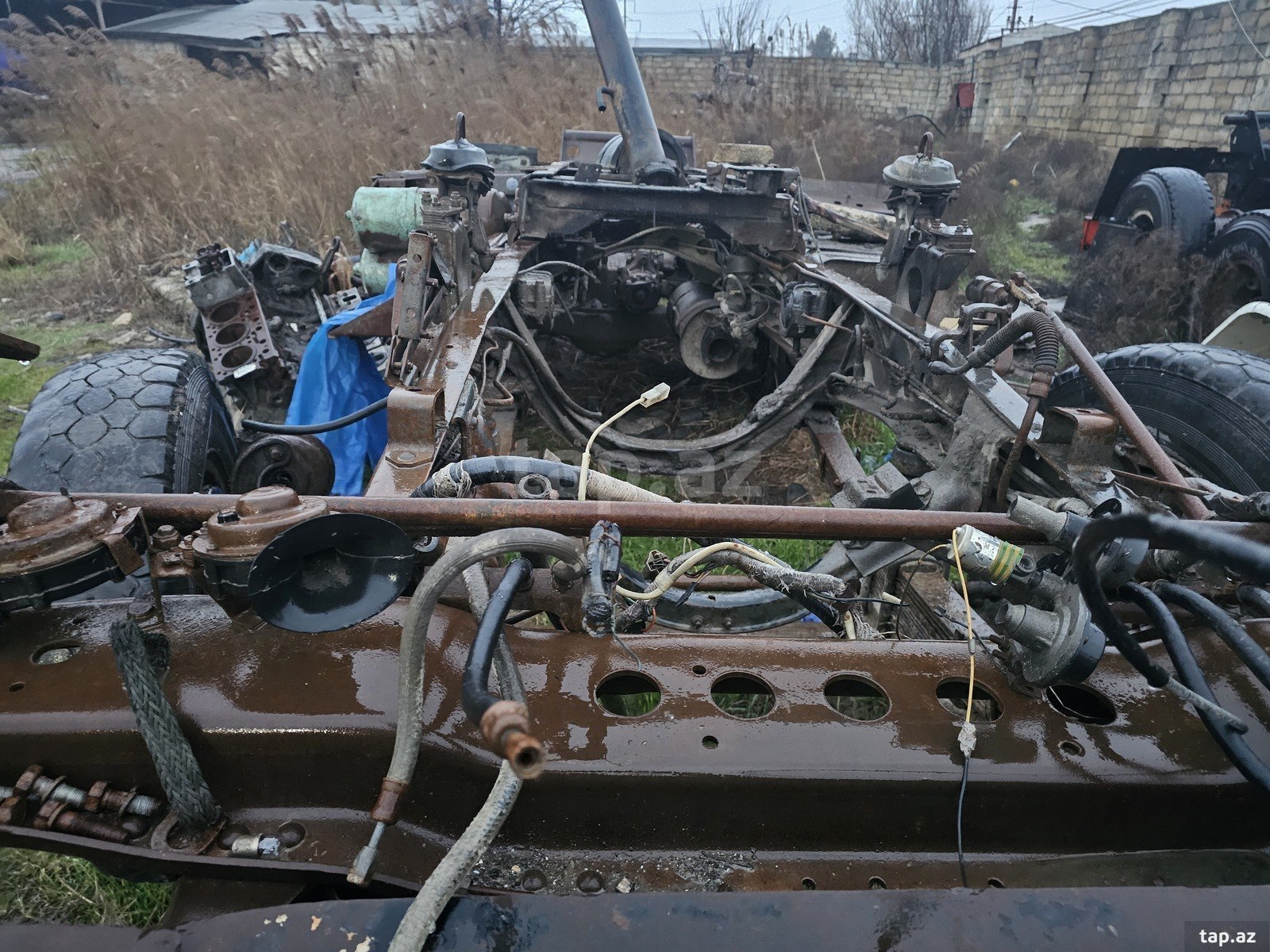 Kamaz ehtiyat hissəsi (3)