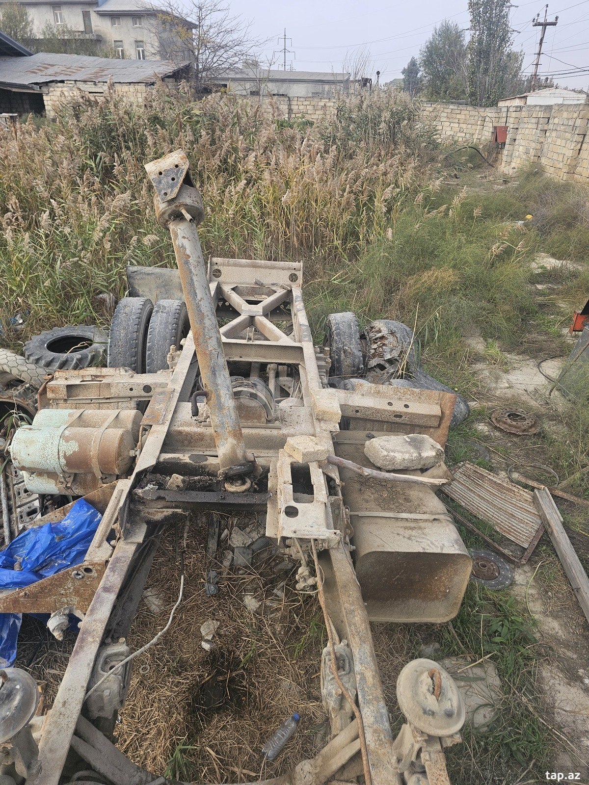 Kamaz ehtiyat hissəsi (6)