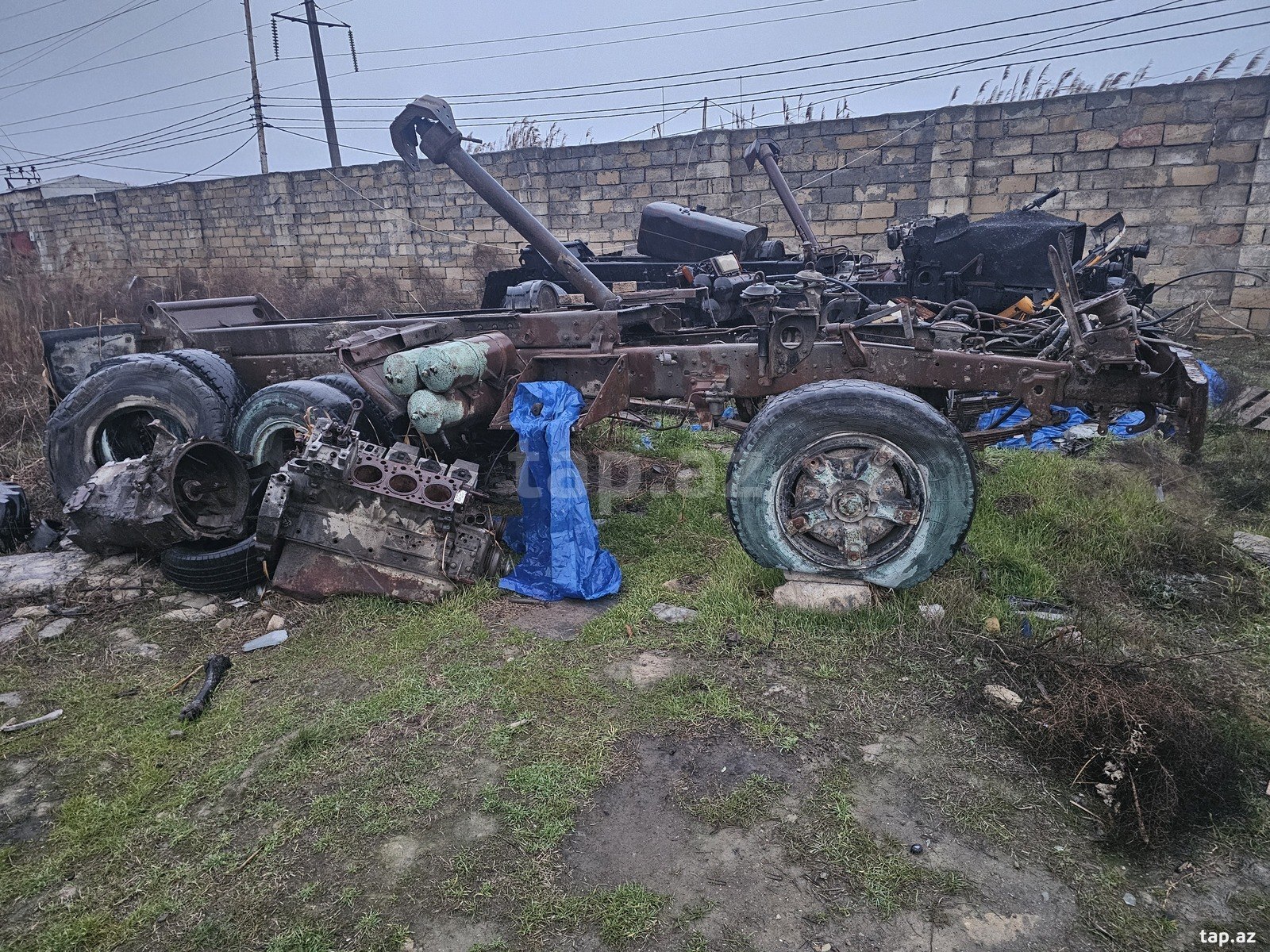 Kamaz ehtiyat hissəsi (4)