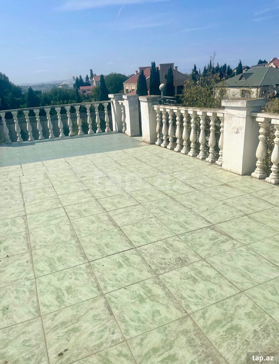 Bağ evi, Novxanı qəs.