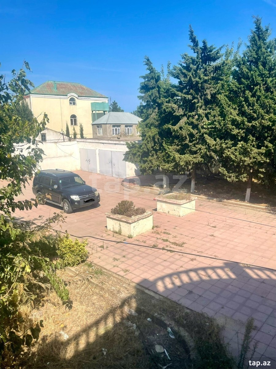 Bağ evi, Novxanı qəs.
