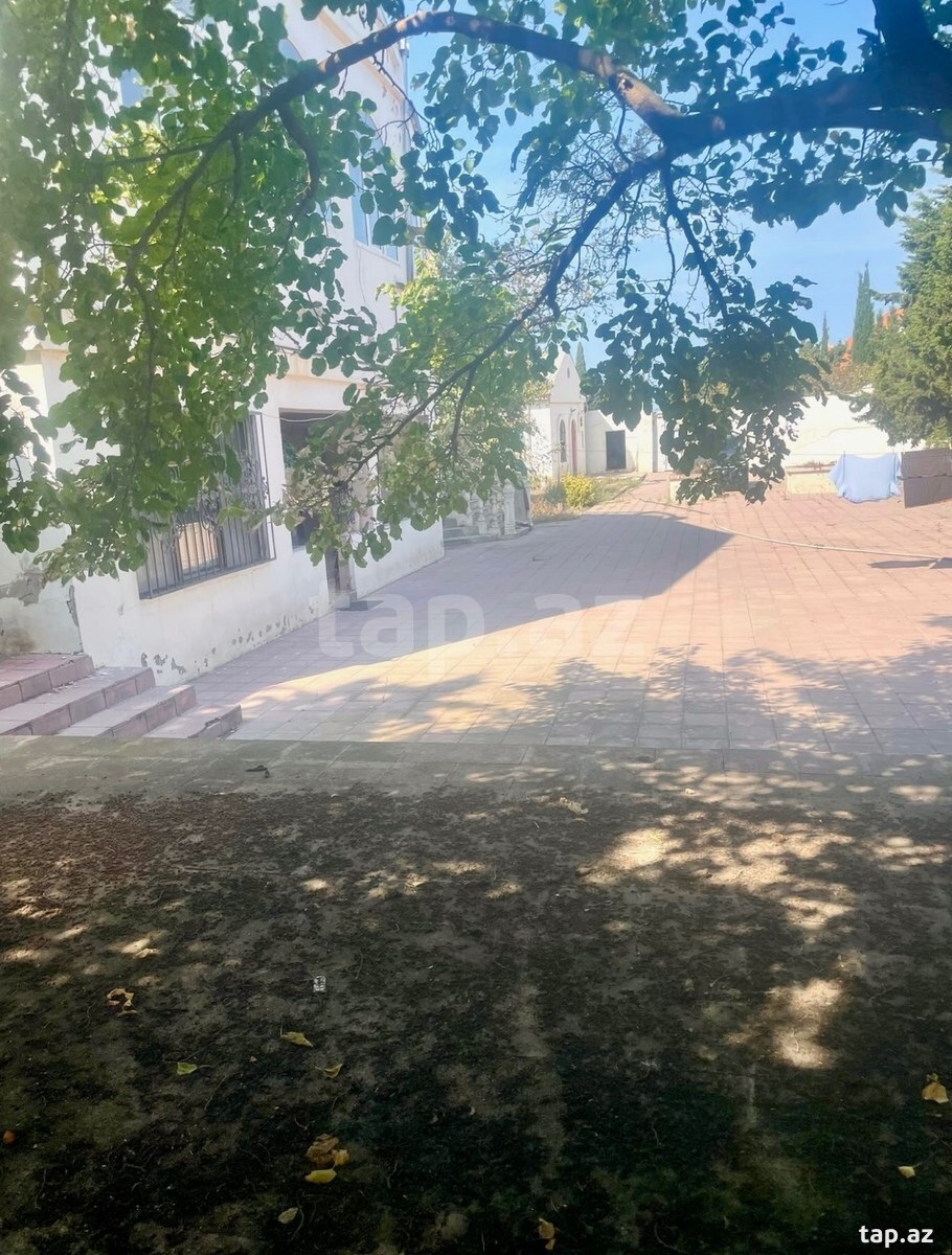 Bağ evi, Novxanı qəs.