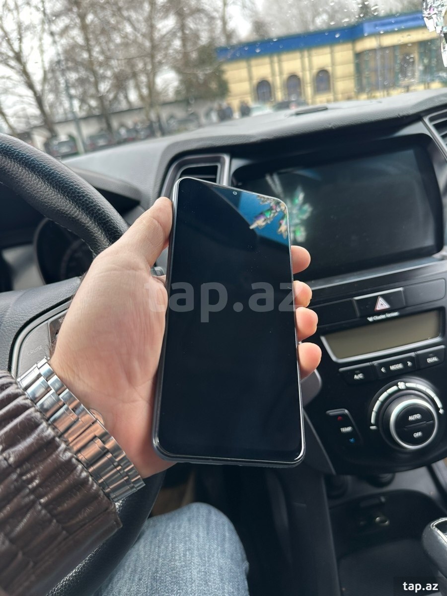 Samsung Galaxy A13 Black 64GB/4GB (2)