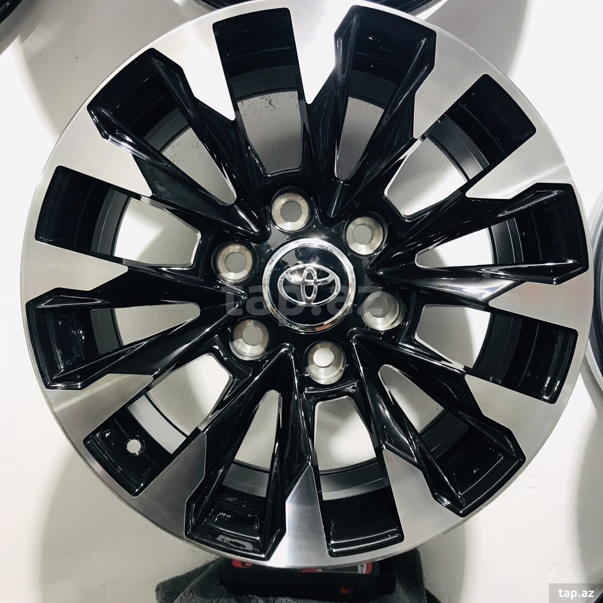 Toyota Prado diskləri R17