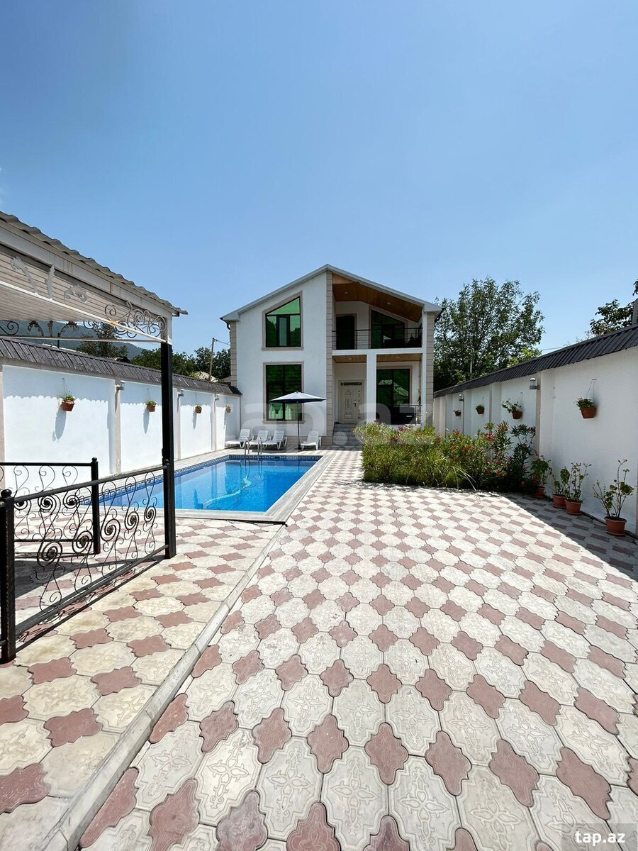 Həyət evi, Qəbələ r. (2)