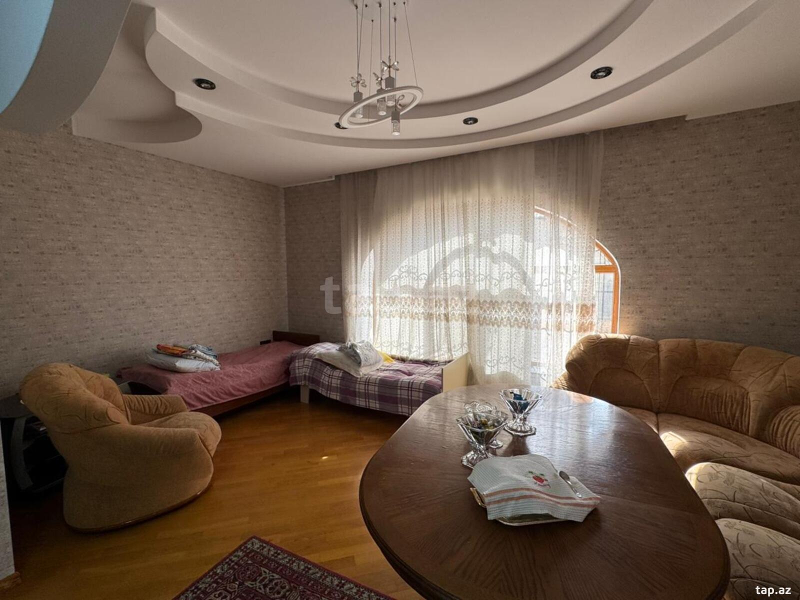 Villa, Xətai r.