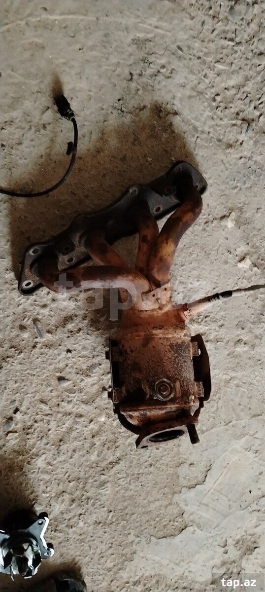 Kia Rio, Hyundai Elantra qazanı və katalizatoru (3)