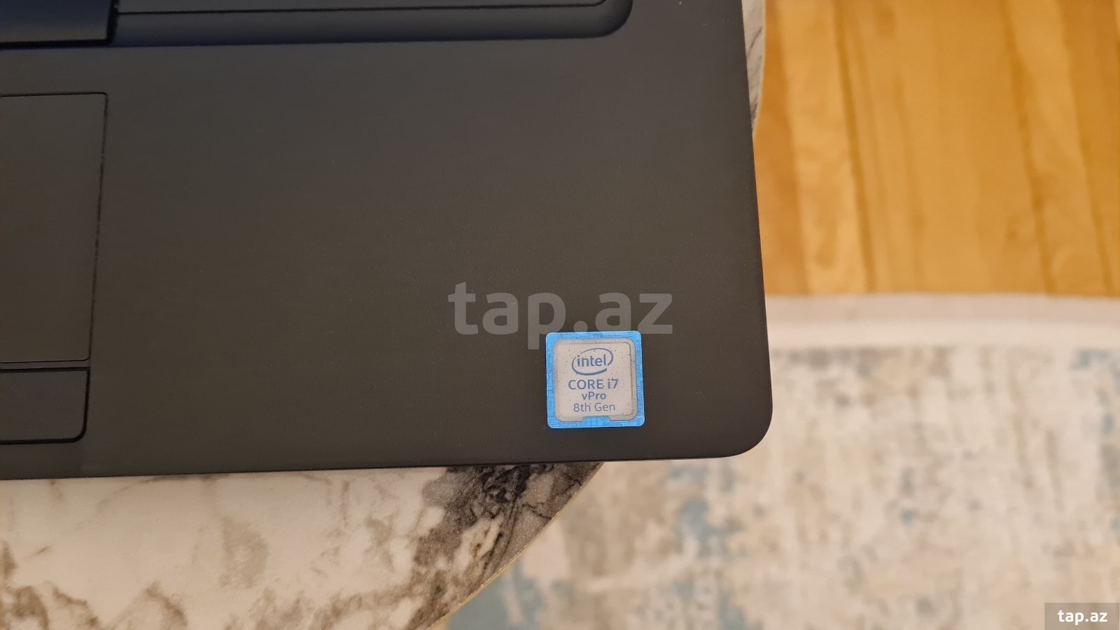 Noutbuk Dell Latitude (5)
