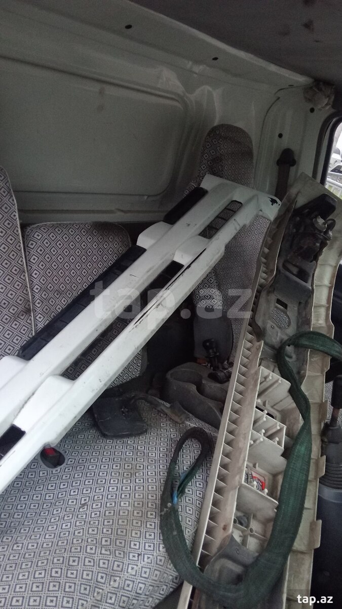 Isuzu NPR 75, NPR 71 kabini (6)
