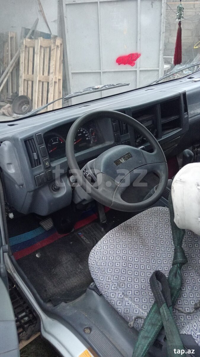 Isuzu NPR 75, NPR 71 kabini (7)