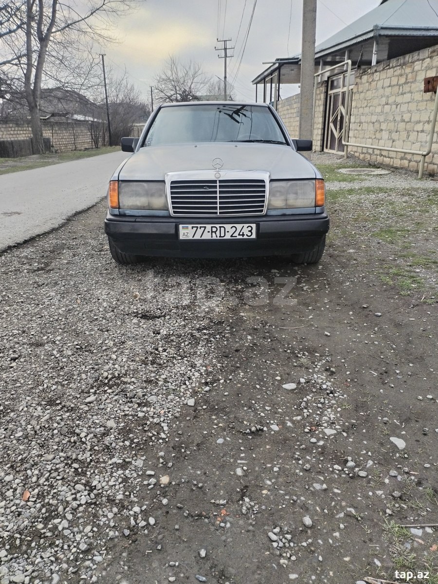 Mercedes E 260, 1987 il (2)