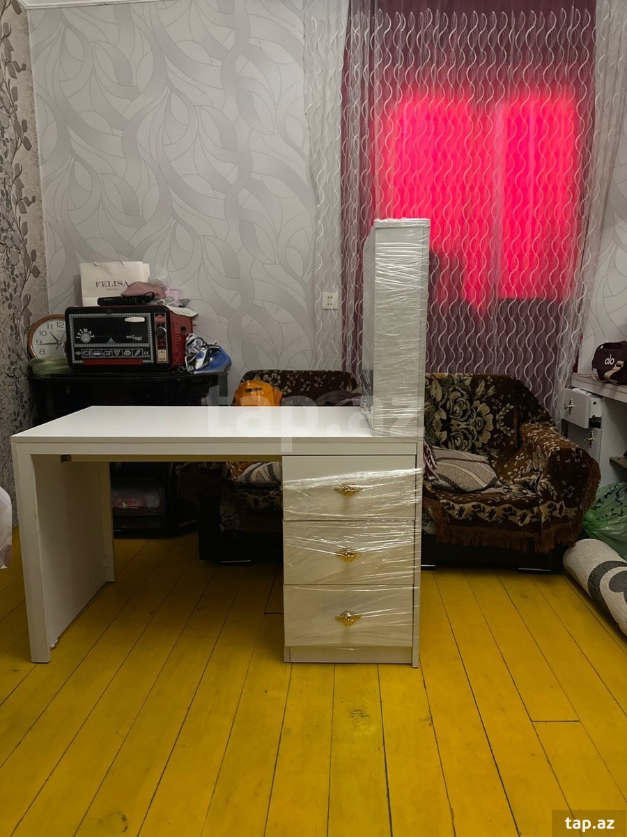 Dırnaq masası (2)