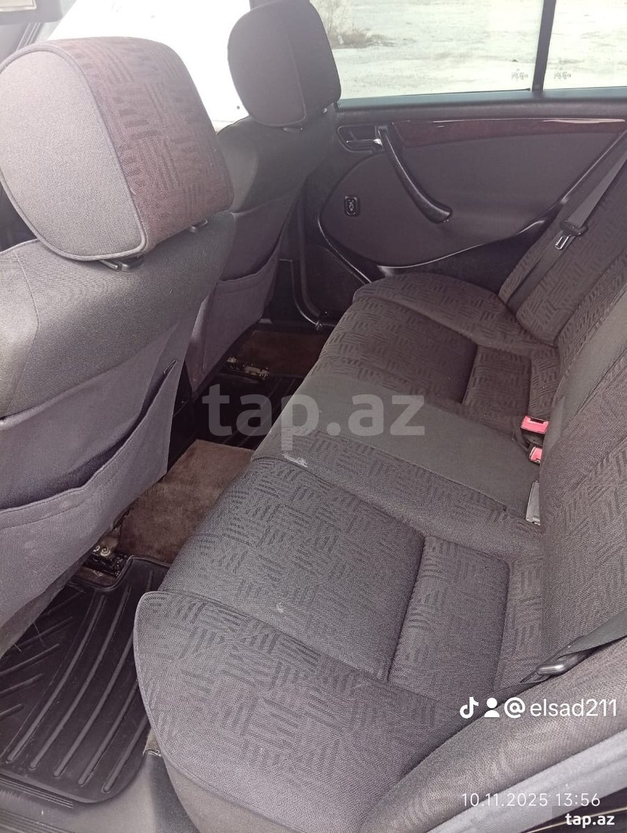Mercedes C 220, 1997 il (11)