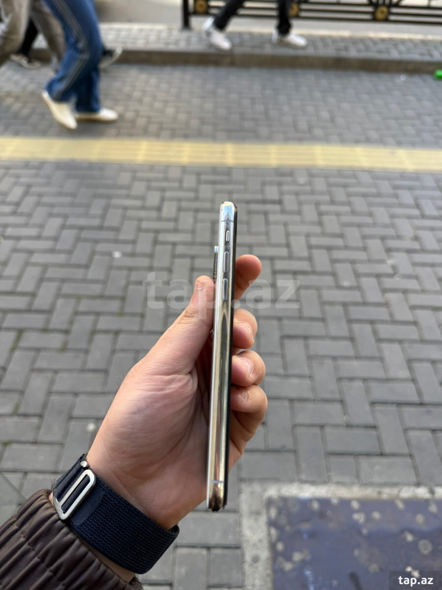 Apple iPhone X Silver 256GB/3GB (3)