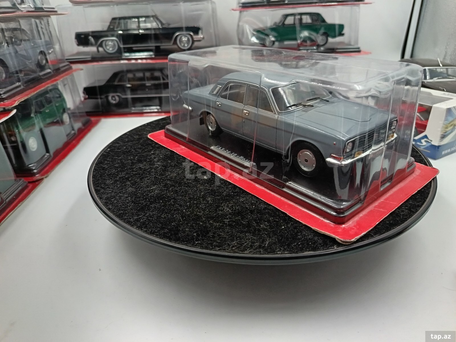 GAZ 24-10 1/24 modeli (12)