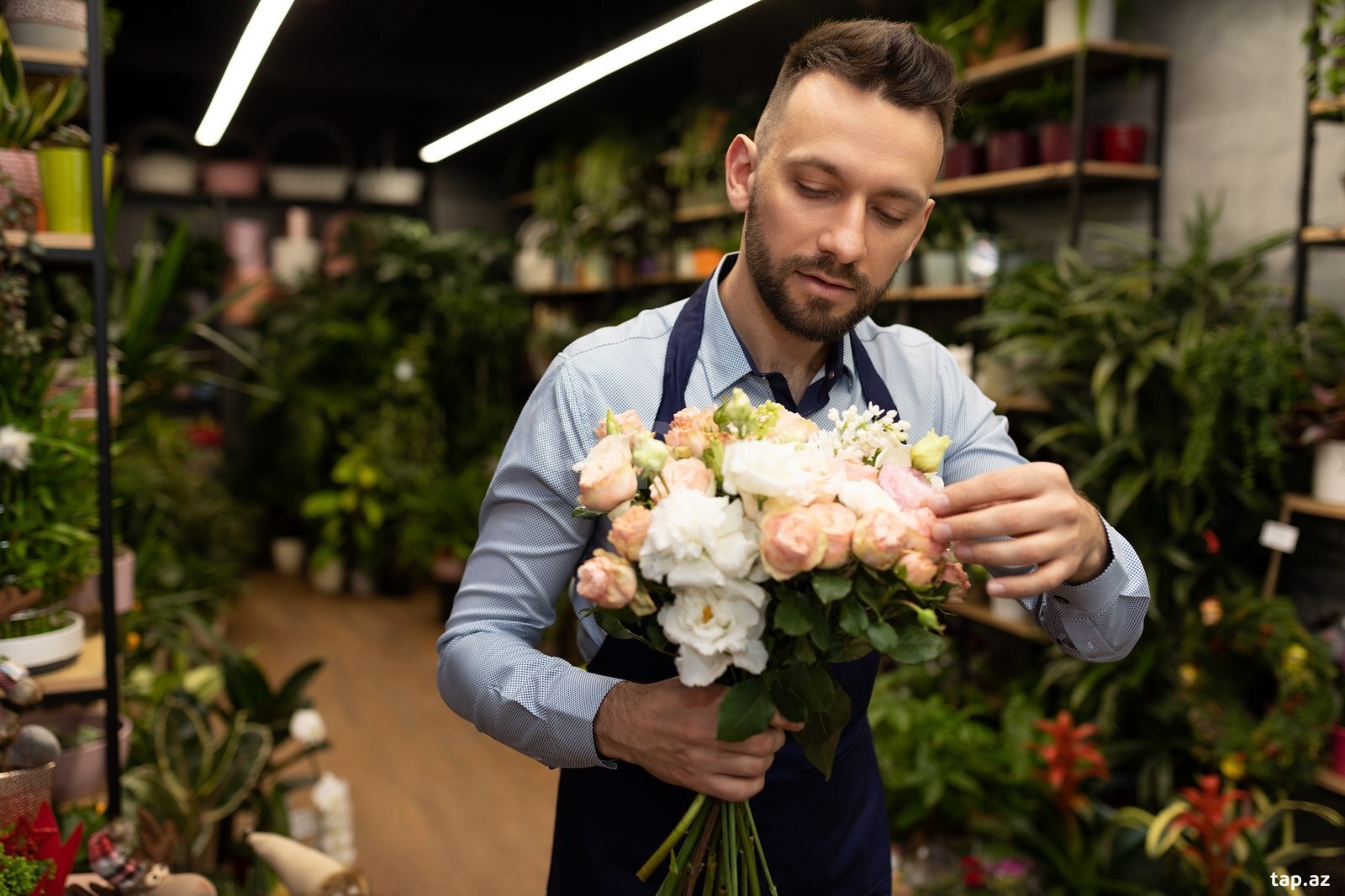 Florist tələb olunur