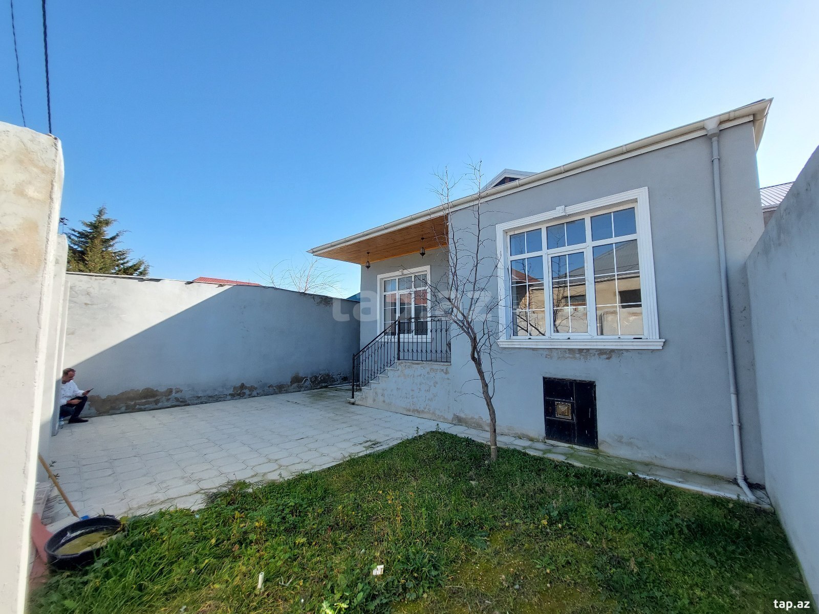 Həyət evi, Binə qəs. (2)