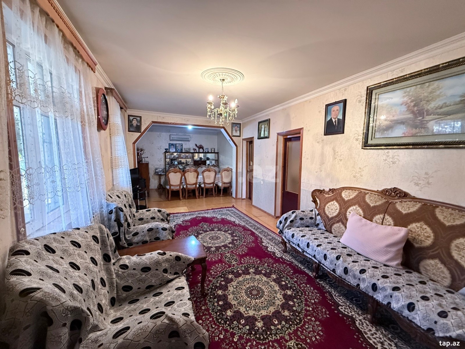 Bağ evi, Saray qəs.