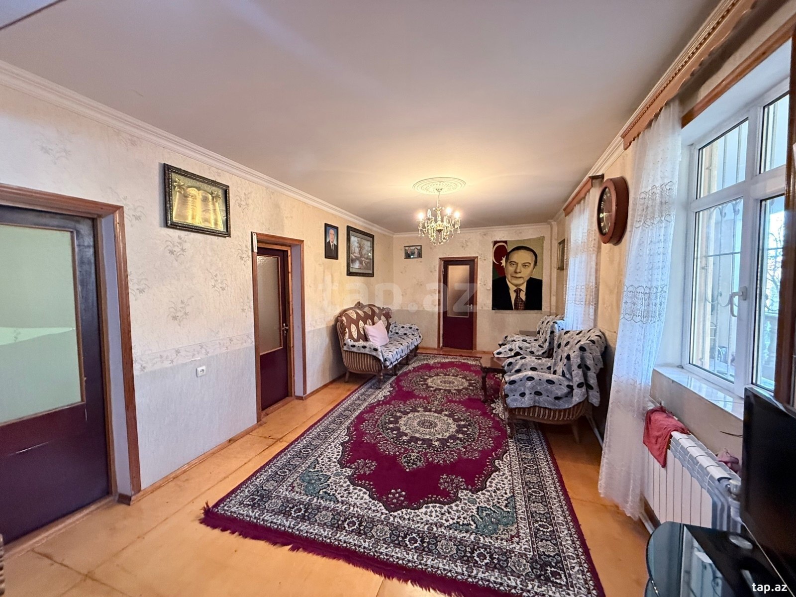 Bağ evi, Saray qəs.