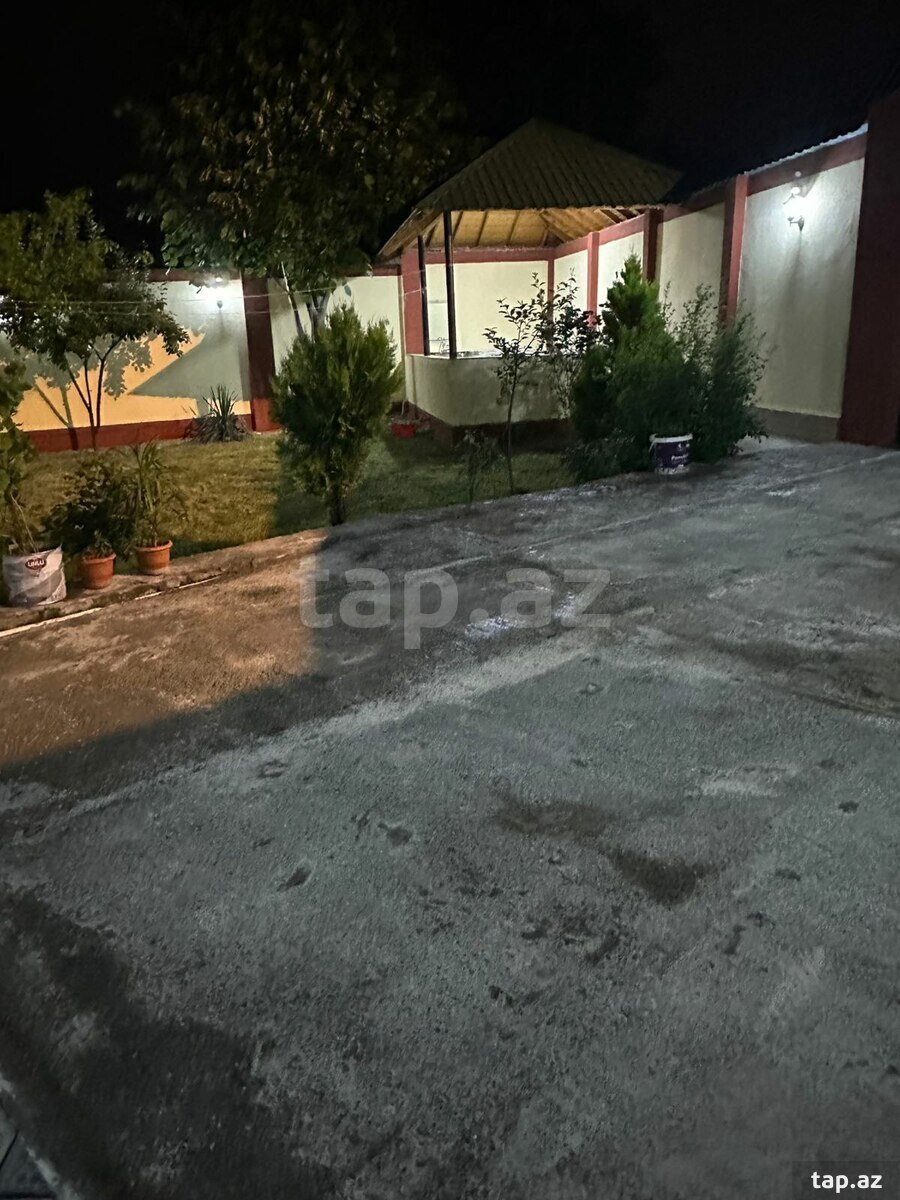 Villa, Qəbələ r.  (17)