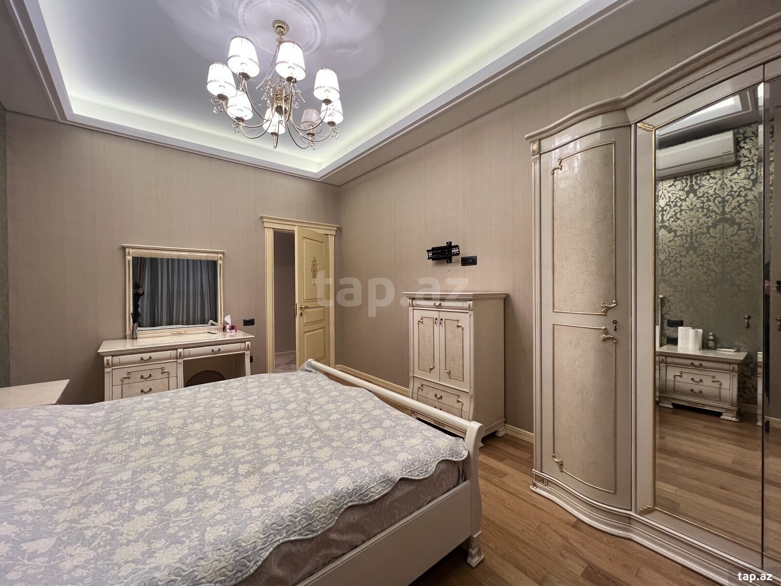 4-otaqlı yeni tikili kirayə verilir, Ü.Hacıbəyov küç., 230 m² (20)