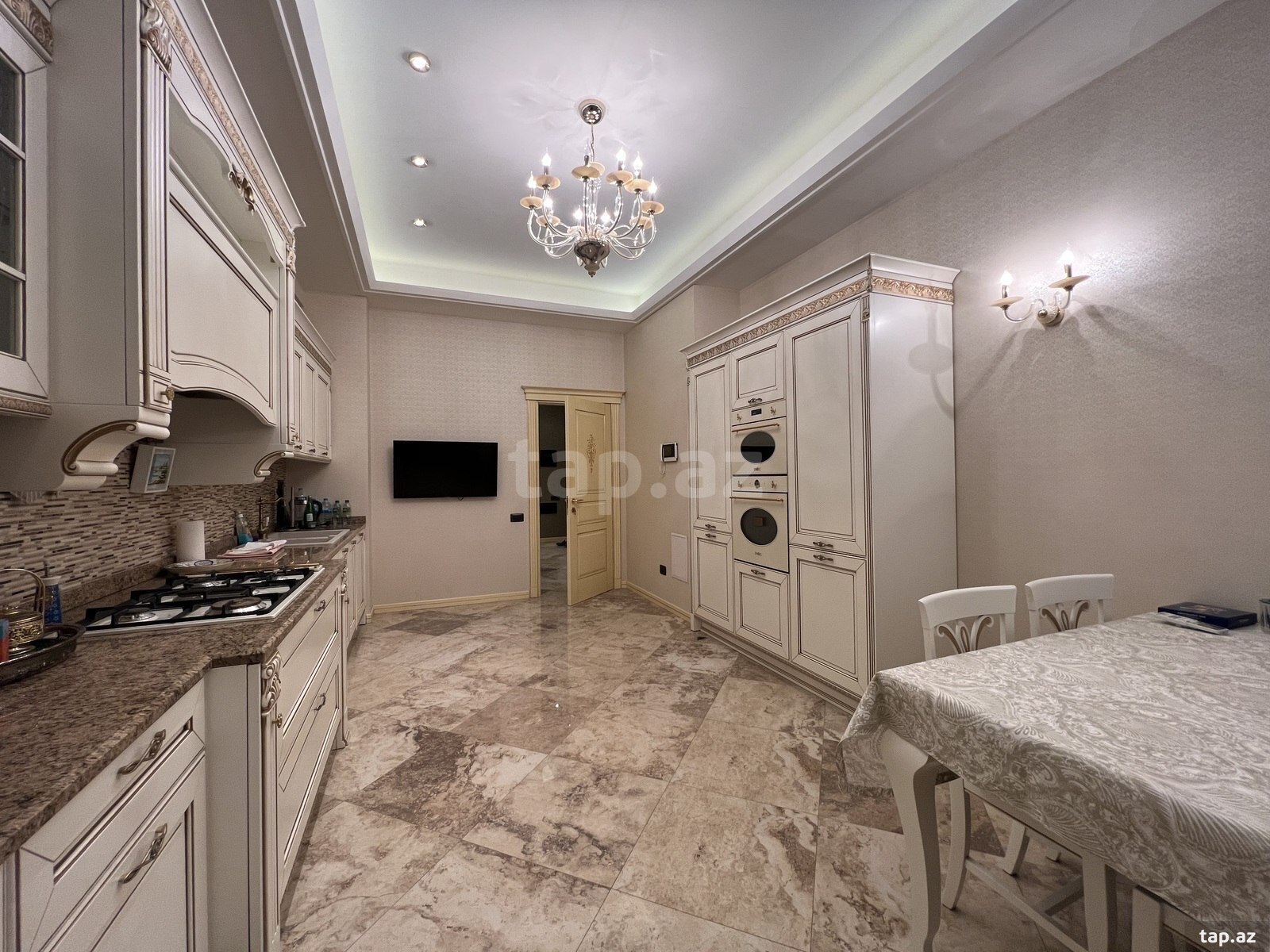 4-otaqlı yeni tikili kirayə verilir, Ü.Hacıbəyov küç., 230 m² (16)