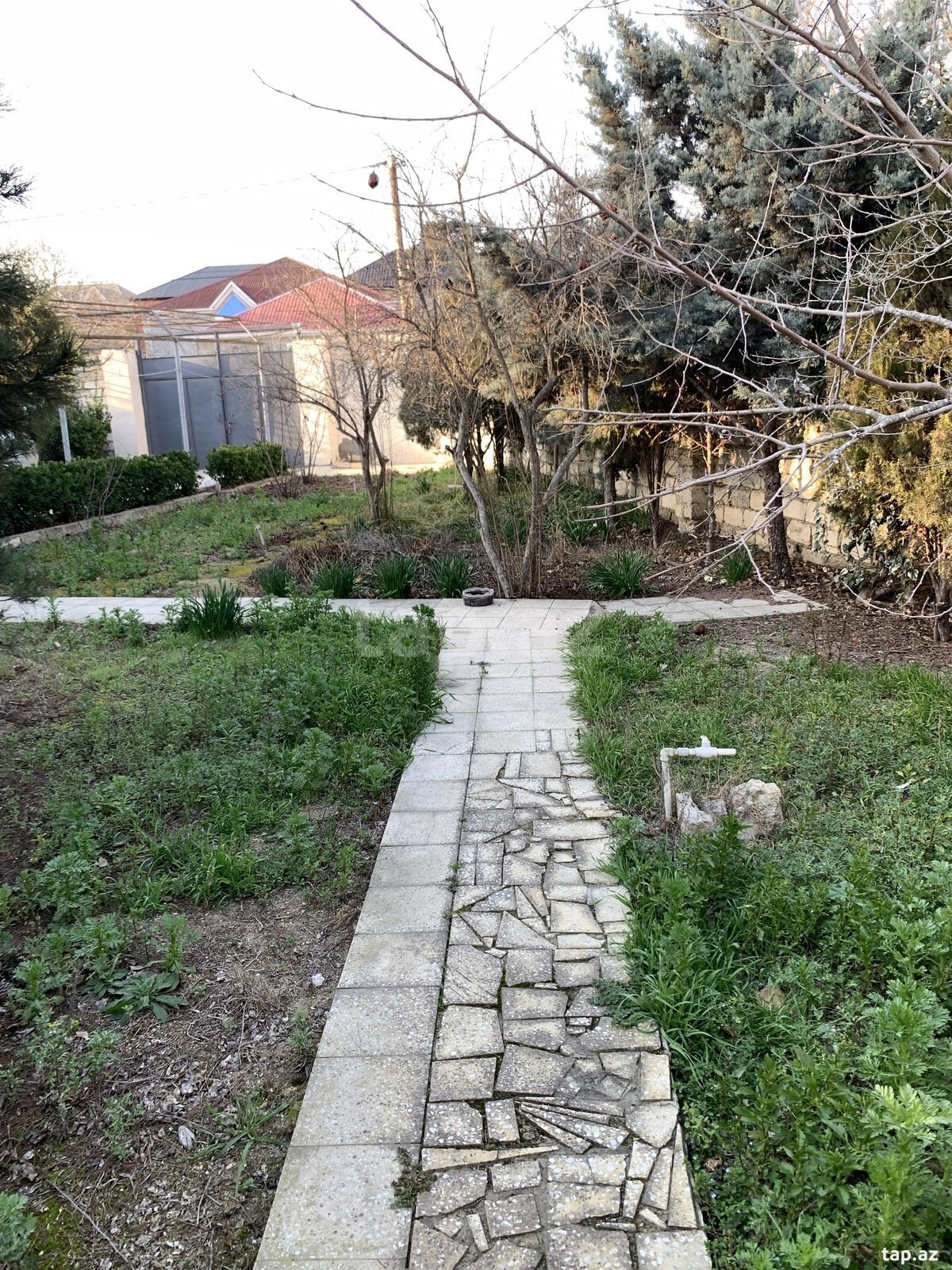 Həyət evi, Binə qəs. (3)