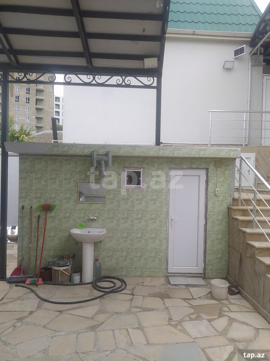 Həyət evi, M.Rəsulzadə qəs. (11)
