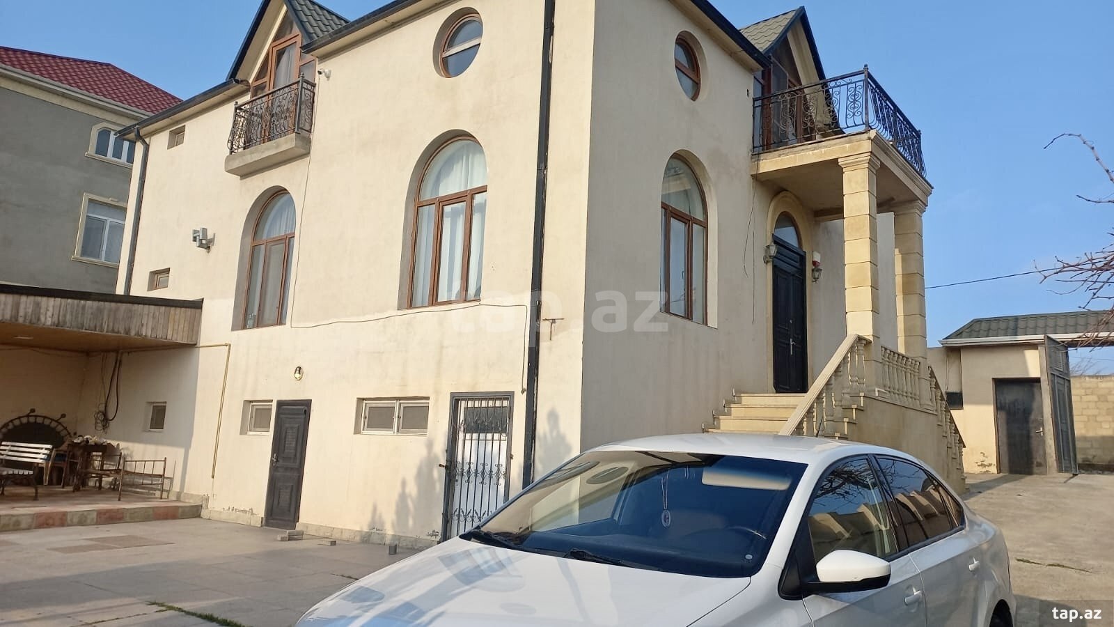Həyət evi, Novxanı qəs. (4)