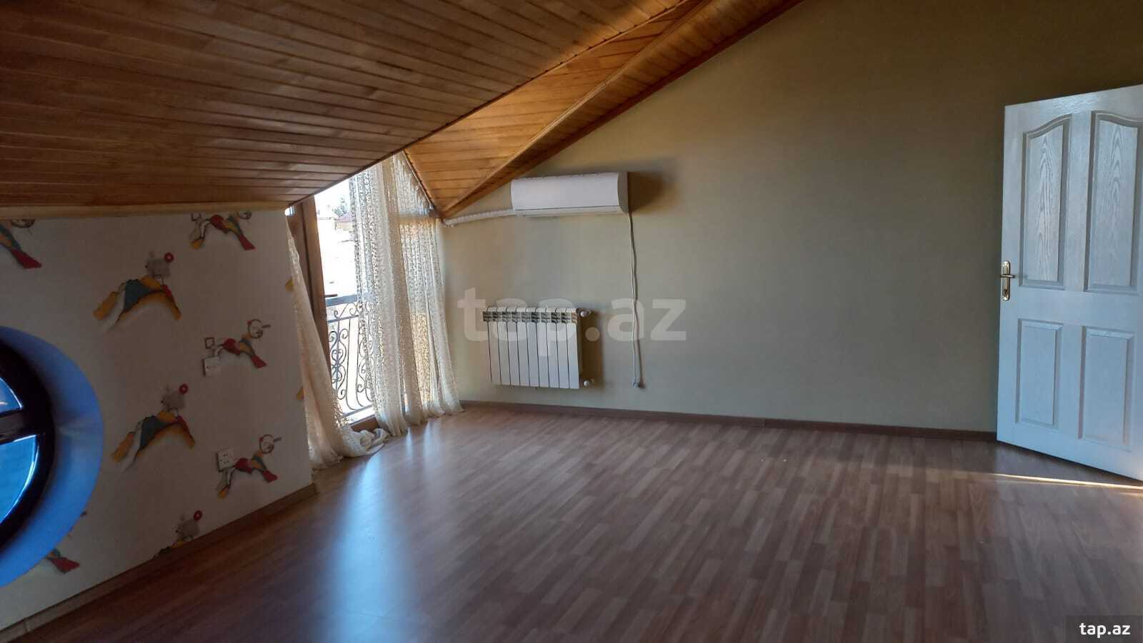 Həyət evi, Novxanı qəs. (24)
