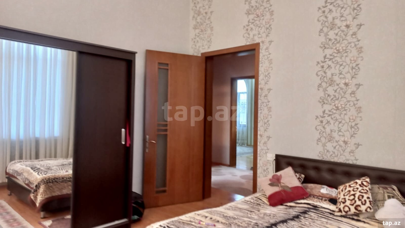 Həyət evi, Novxanı qəs. (18)