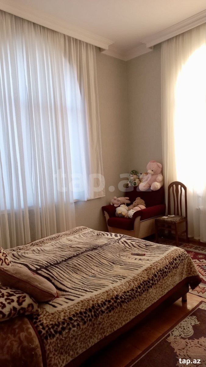Həyət evi, Novxanı qəs. (20)