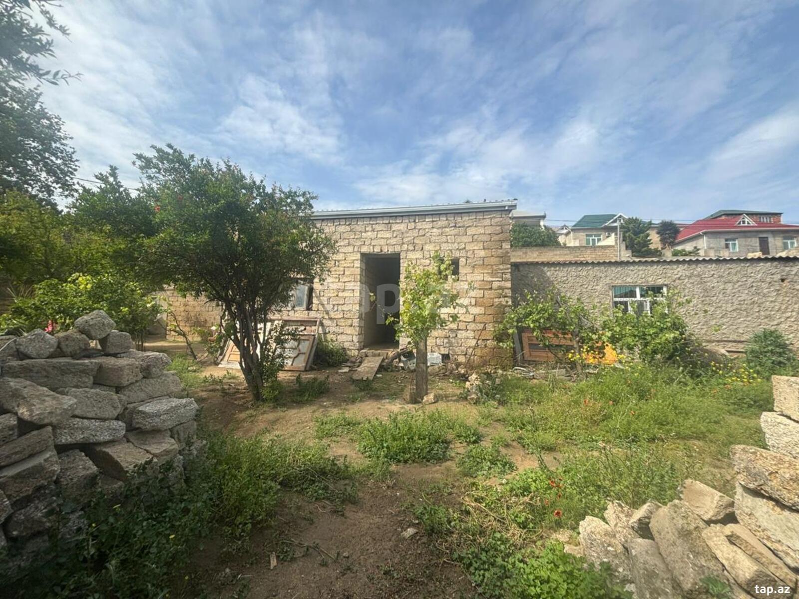 9 sot torpaq sahəsi, Bakıxanov qəs. (3)