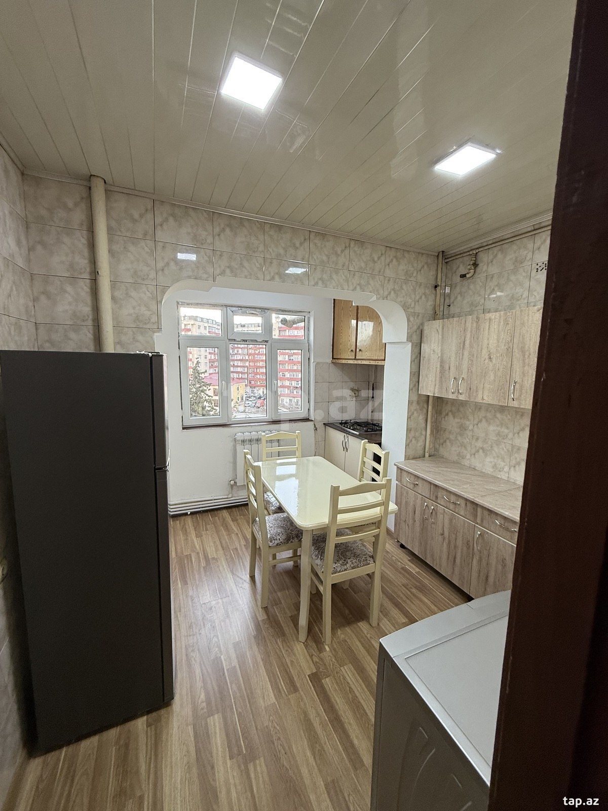 3-otaqlı mənzil kirayə verilir, Neapol qəs., 80 m² (4)