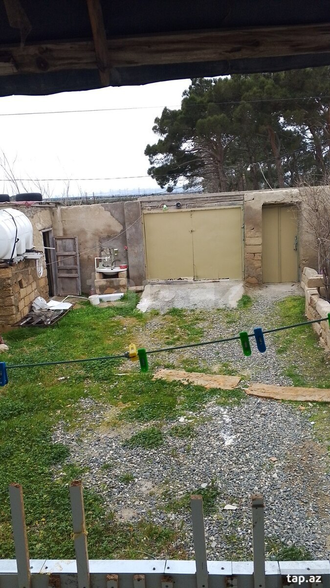 Həyət evi, Binə qəs.