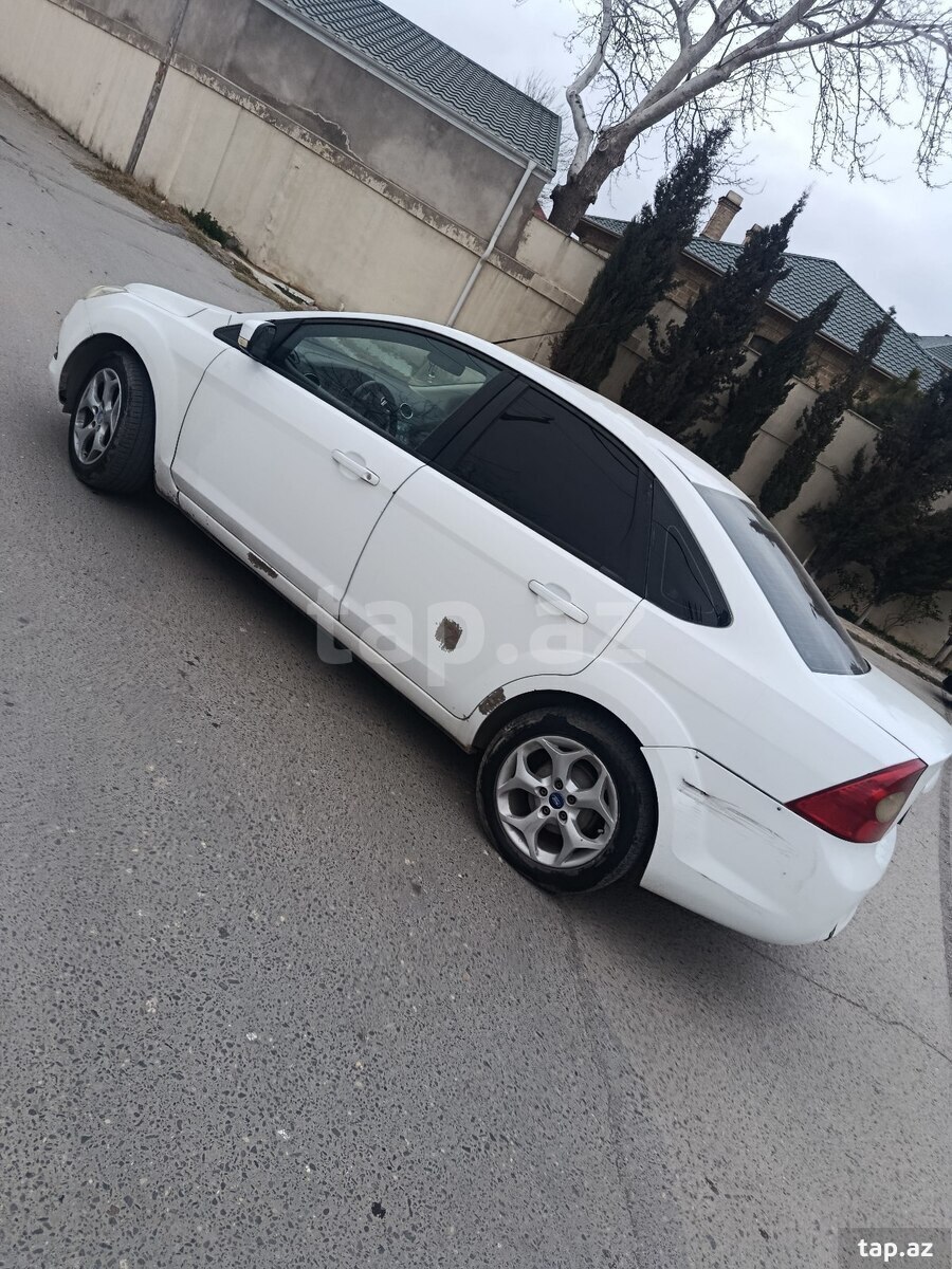 Ford Focus, 2011 il (3)