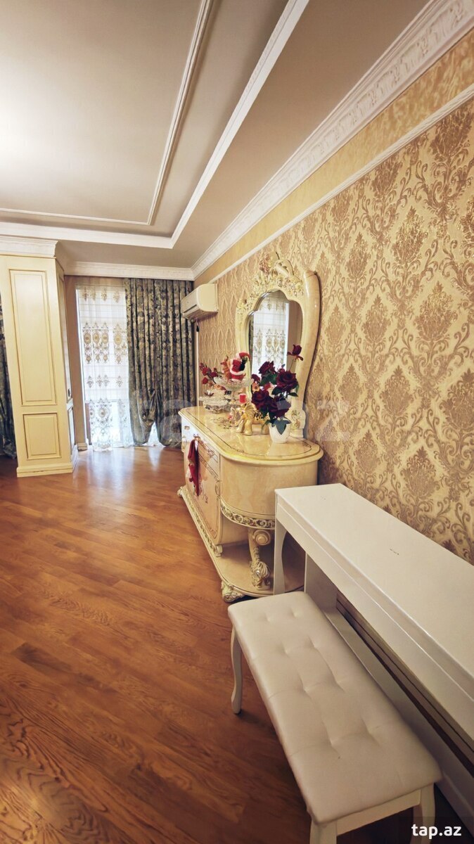 6-otaqlı yeni tikili, Xırdalan ş., 222 m²