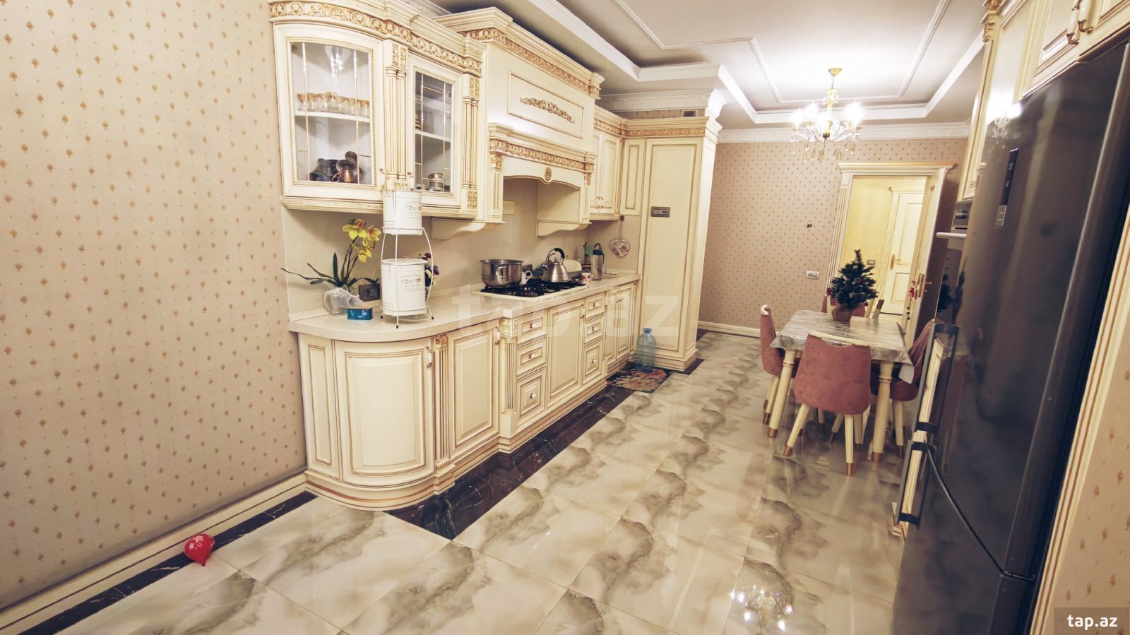6-otaqlı yeni tikili, Xırdalan ş., 222 m²