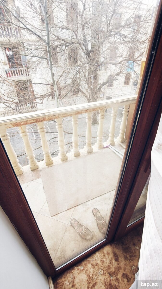 6-otaqlı yeni tikili, Xırdalan ş., 222 m²