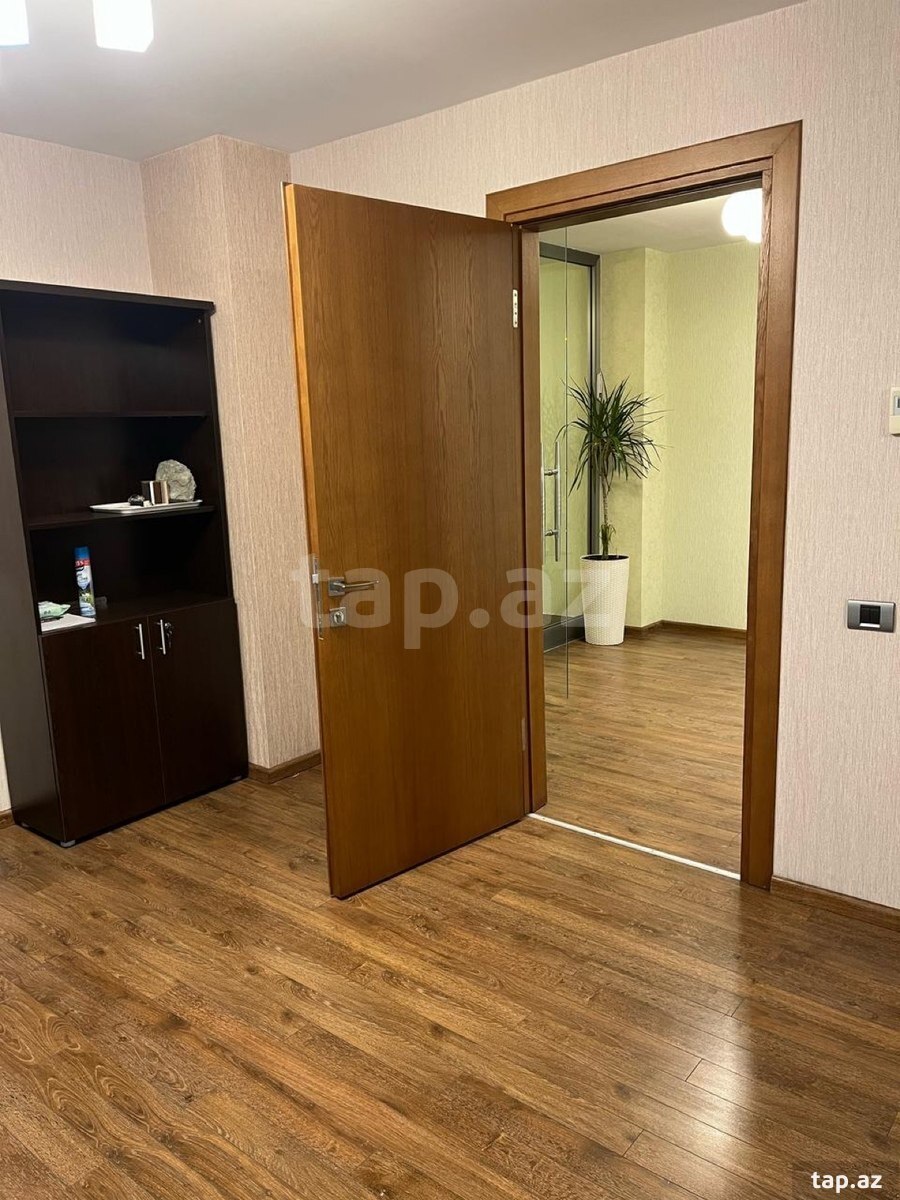 Ofis, Xətai m. (11)