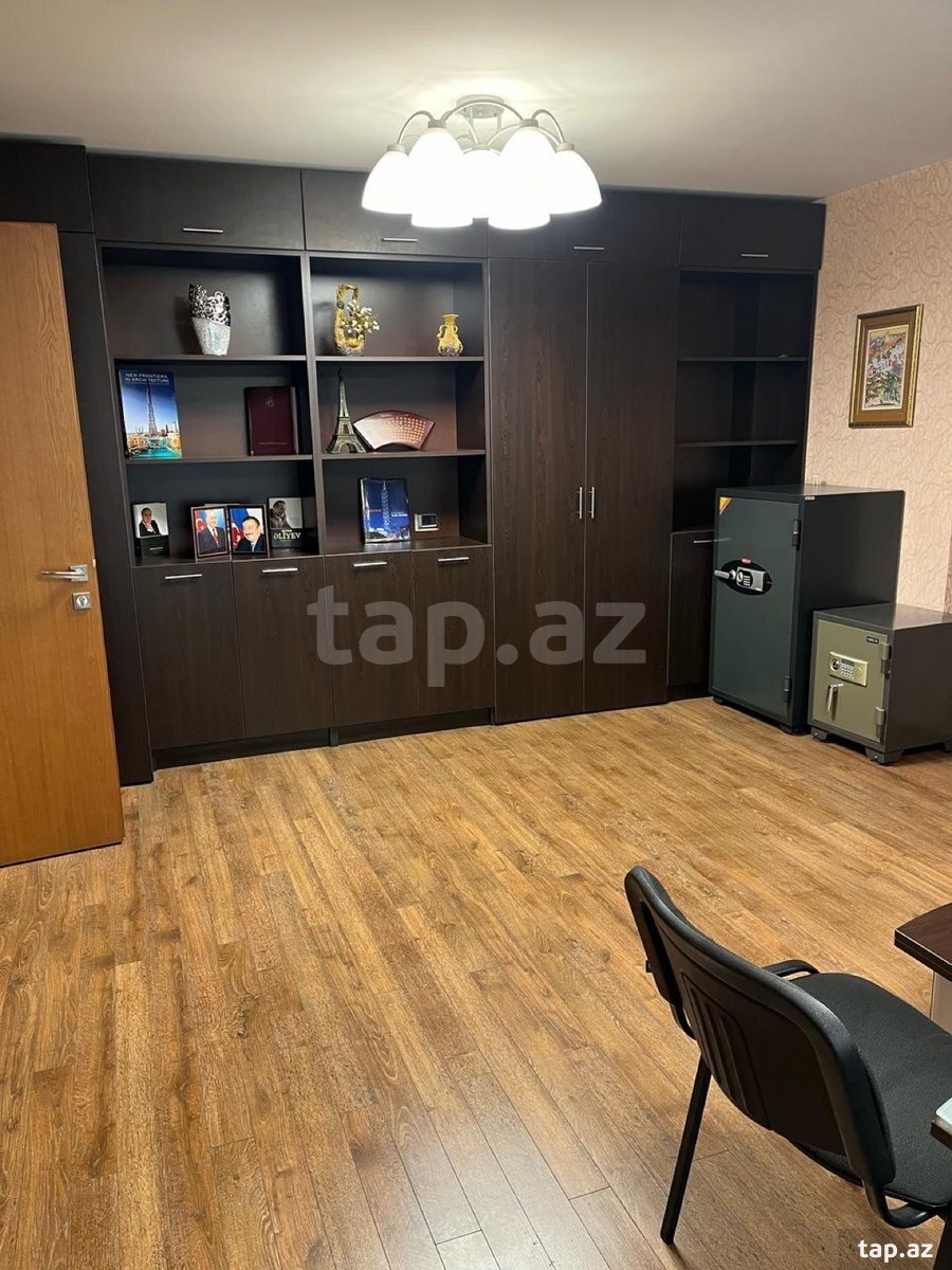 Ofis, Xətai m. (13)