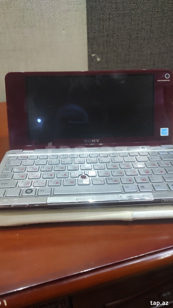 Noutbuk Sony (2)