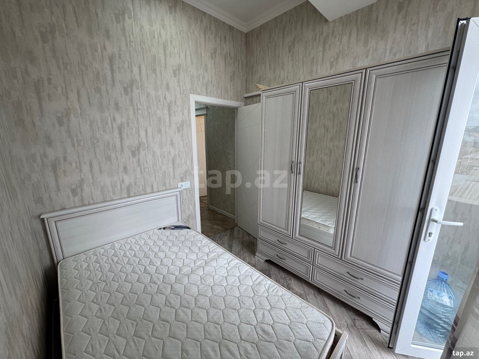 3-otaqlı yeni tikili, Ə. Vahid küç., 56 m²