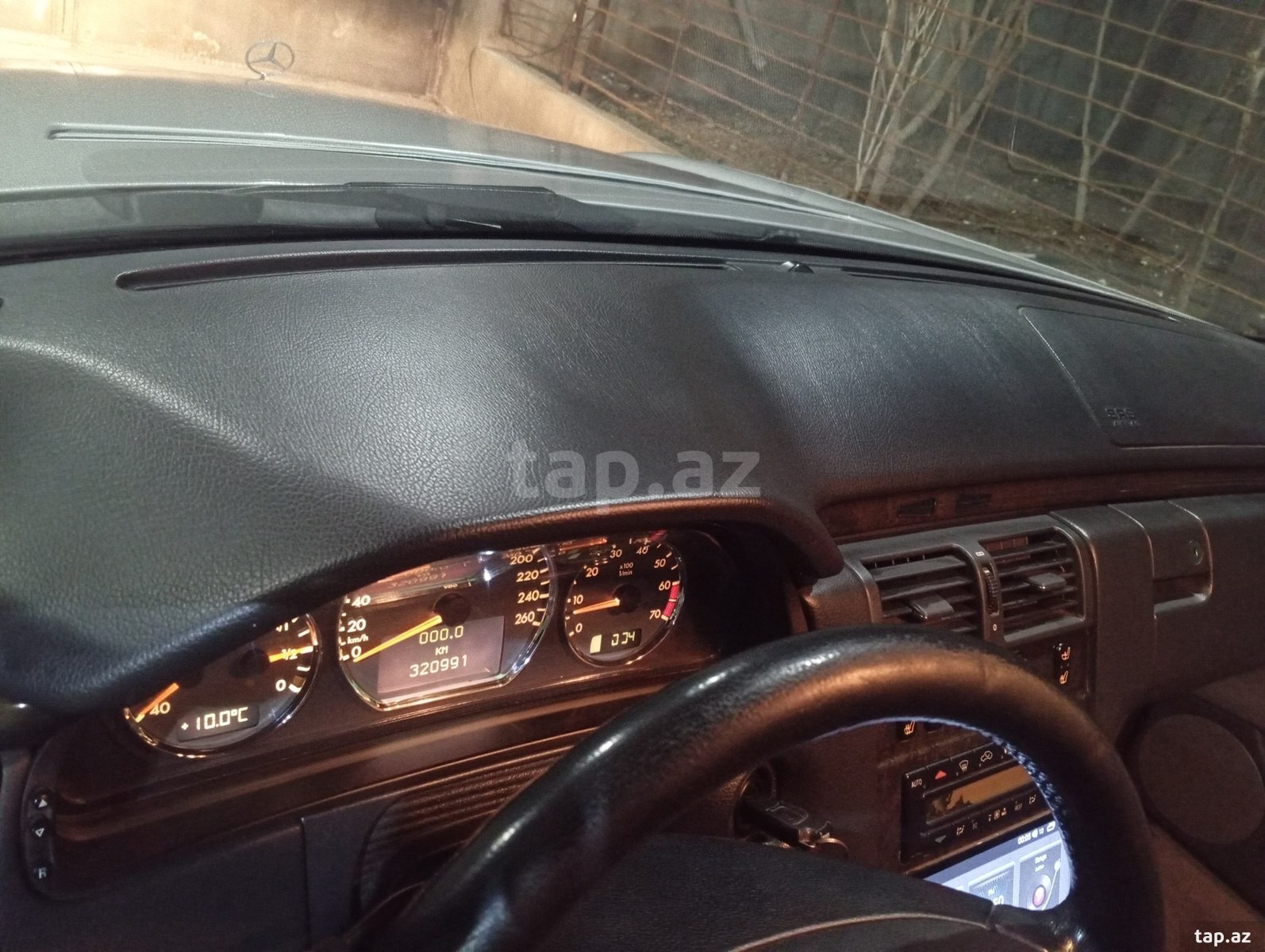 Mercedes E 280, 1998 il (8)