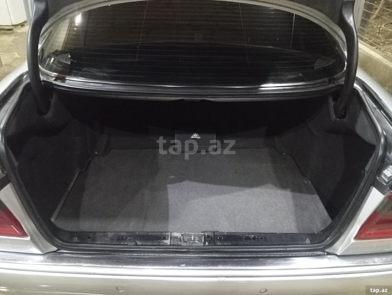 Mercedes E 280, 1998 il (15)