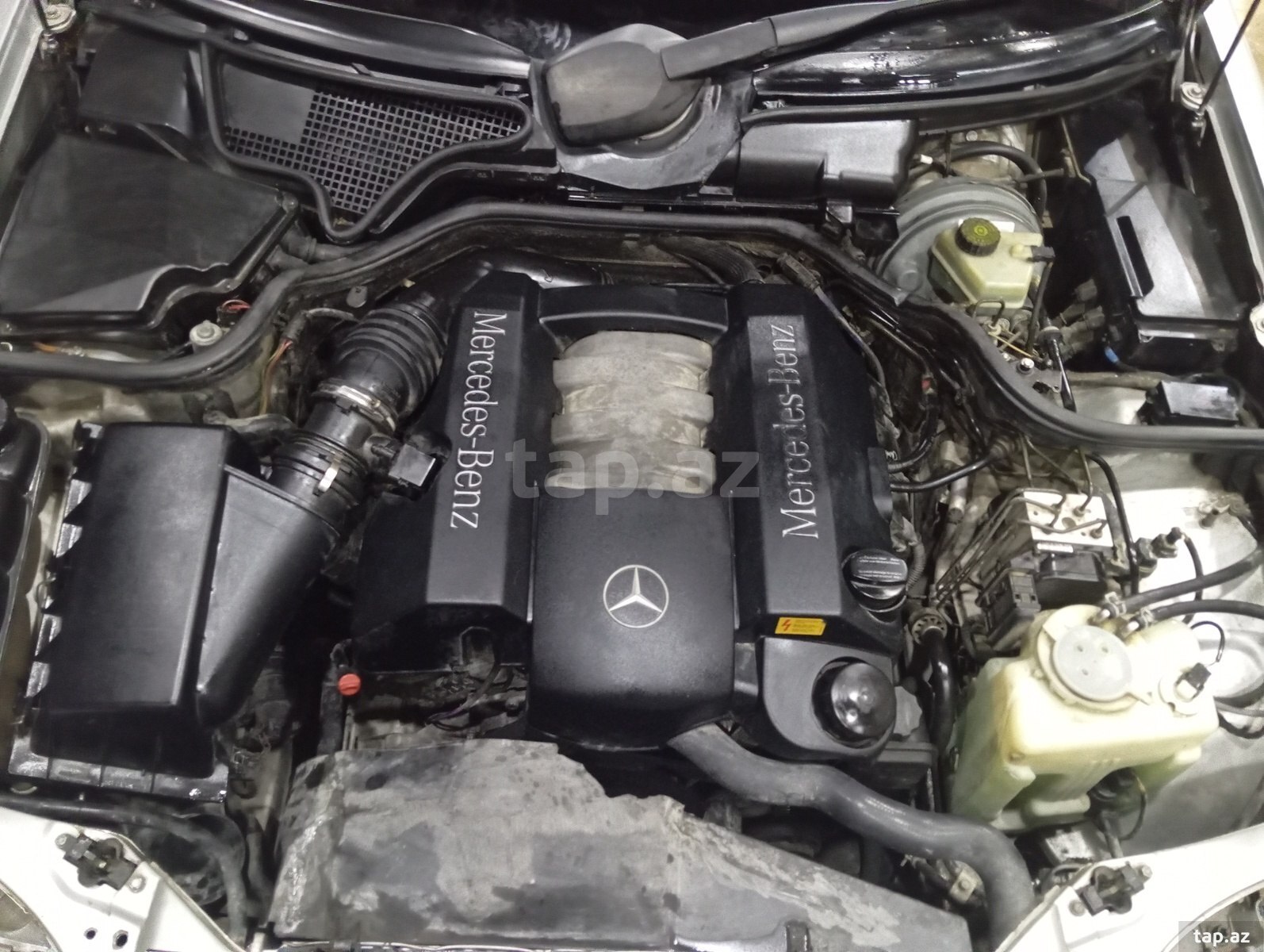 Mercedes E 280, 1998 il (21)